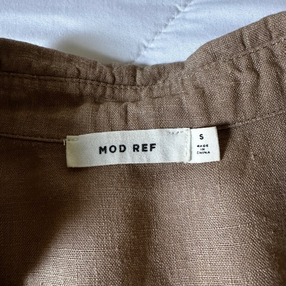 ~ Mod Ref Dawn Linen Button Down Shirt In Tan Sma… - image 8